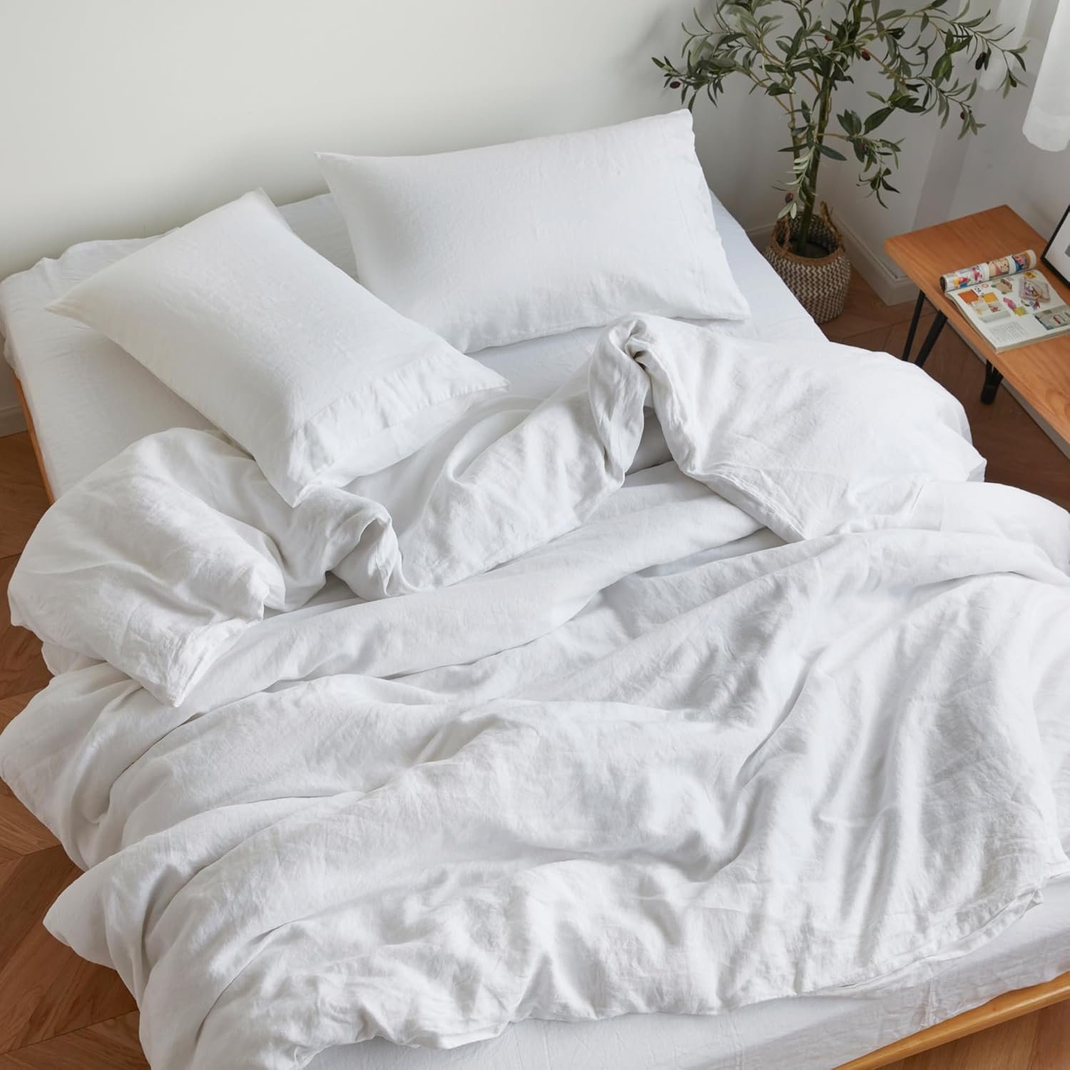 Sijo Stone Washed Organic French Linen Bed Sheet Set, GOTS Certified Organic, Best Cooling Linen Sheet Award by Sleep Foundation, 4 Piece – 2 Pillowcases, 1 Fitted and 1 Flat (Snow, Queen)